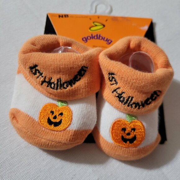 Goldbug Newborn 1st Halloween embroidered socks NWT. Located A21 - Picture 2 of 2